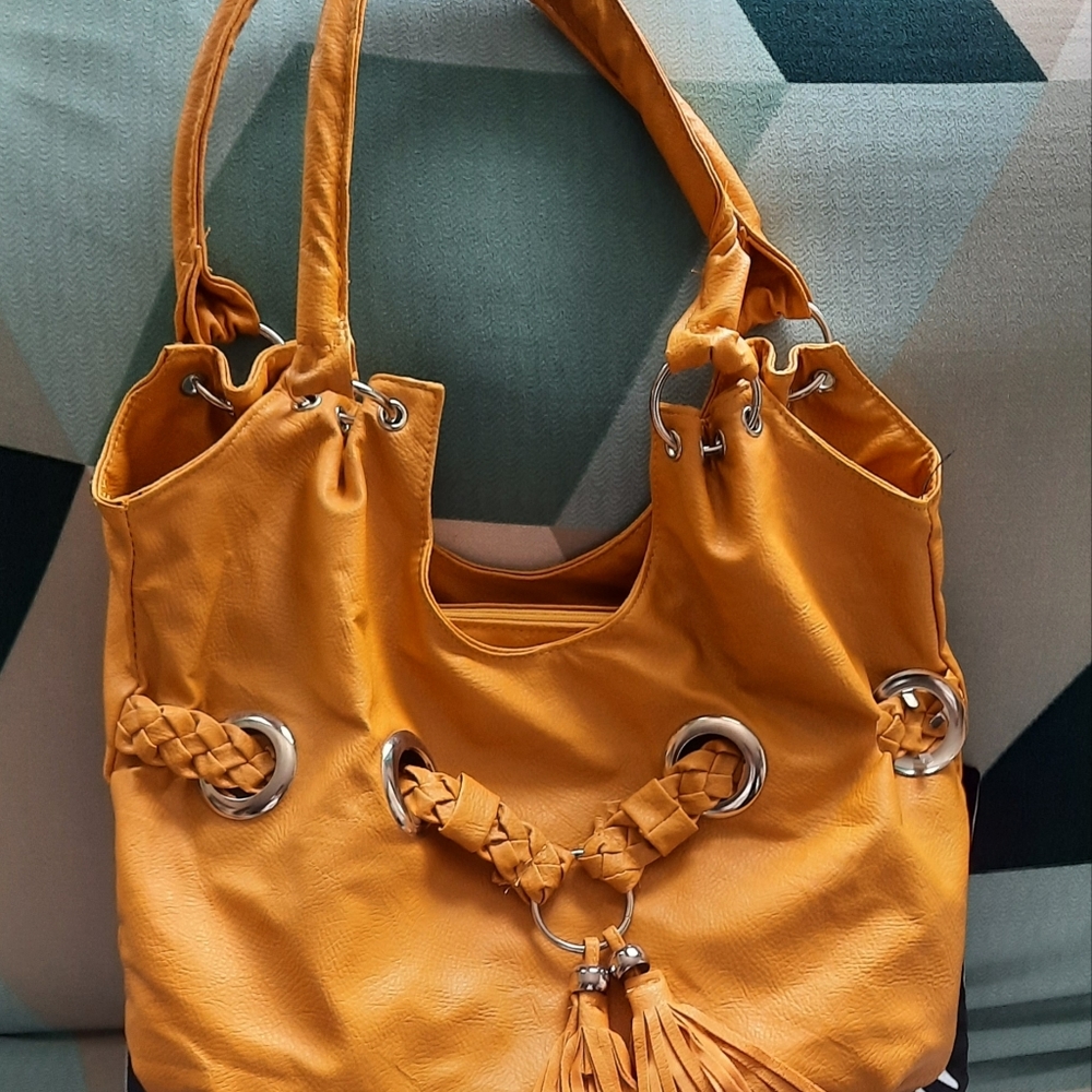 Mustard handbag